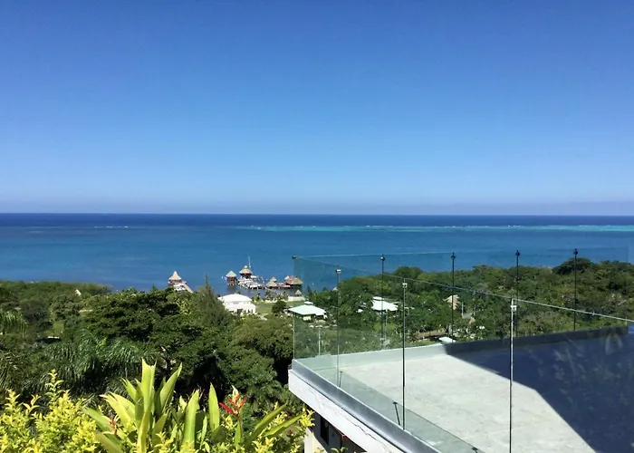 Stunning Turquoise Views From This 2 Bedroom, 2 Bath Home,,,